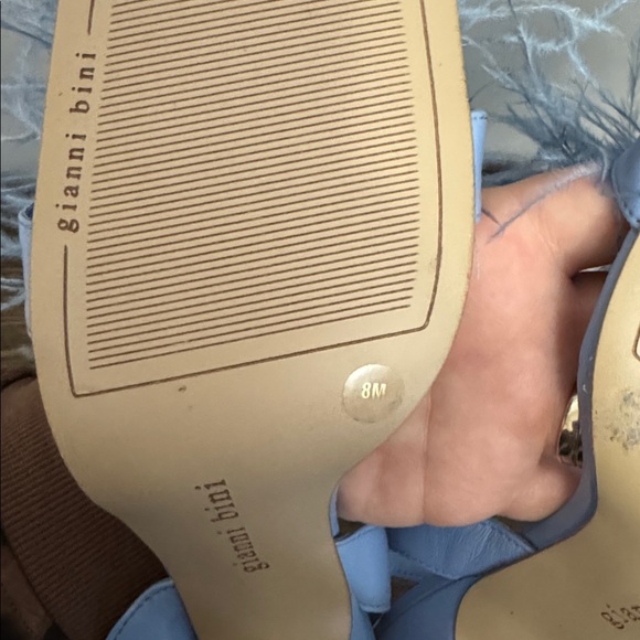 NEW Gianni Bini Neela Feathered Strappy Blue Heels - Picture 9 of 9